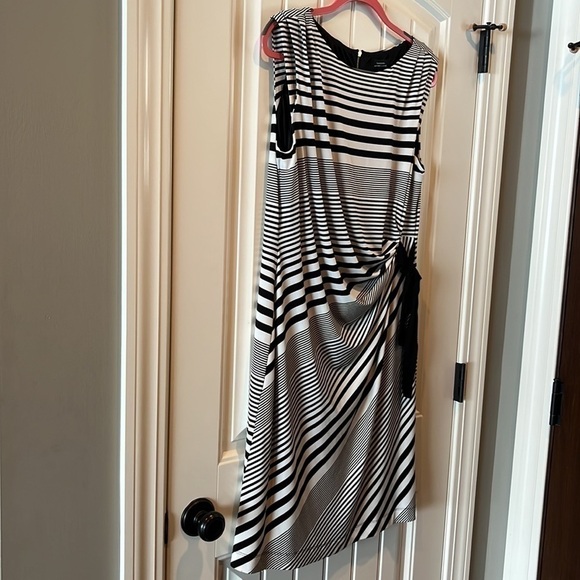 BLACK and white striped dress gathered slimming ruched flattering size 16 - Picture 5 of 12
